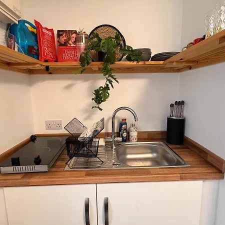 The Eco - 1 Bed, Pets Welcome * 울버스톤